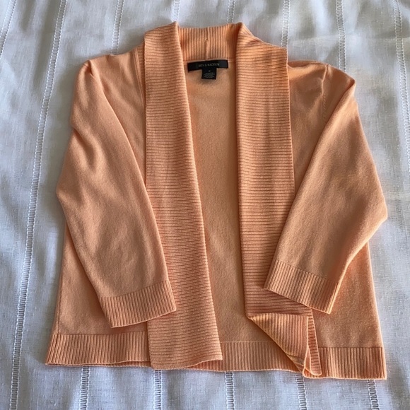 Soft peach 89th & Madison cardigan. - Picture 1 of 7